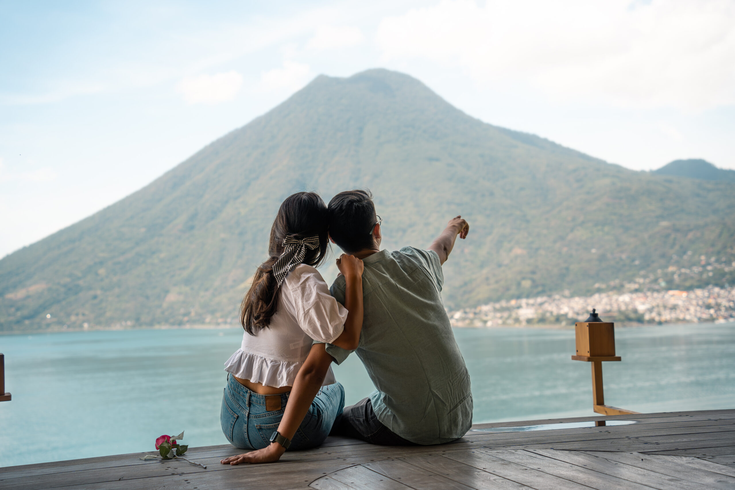 couple retreat lake atitlan